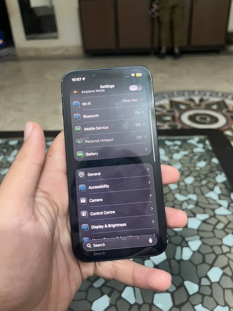Apple iPhone 13 4