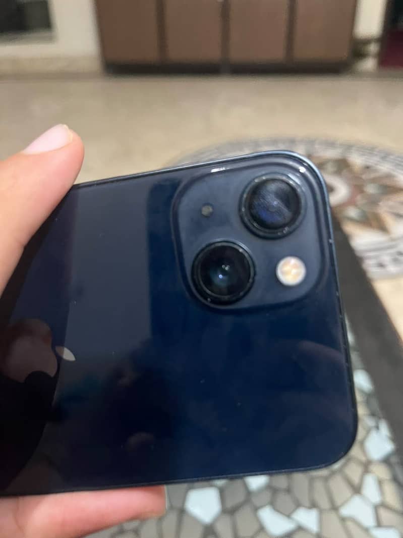 Apple iPhone 13 7