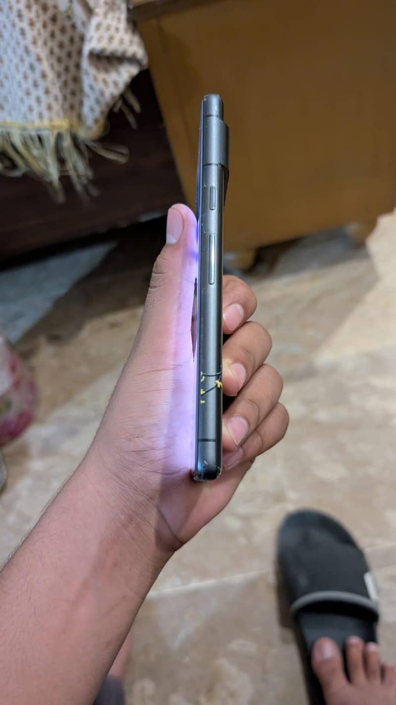 Google Pixel 7 4