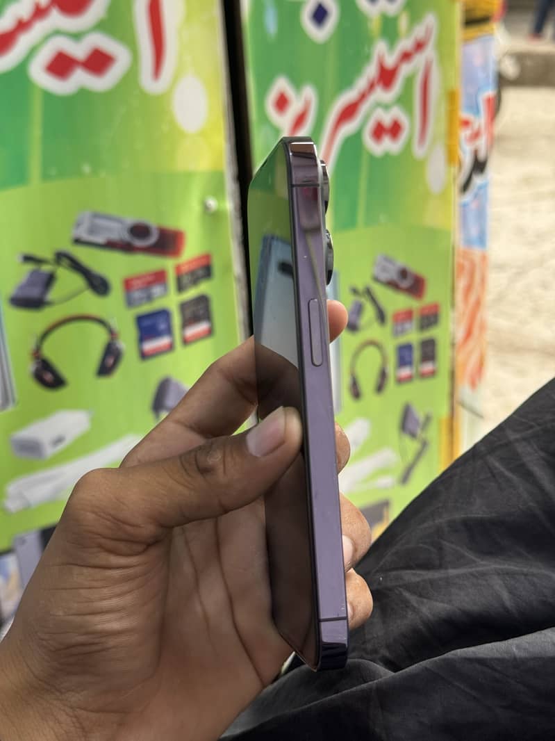 Apple iPhone 14 Pro 3