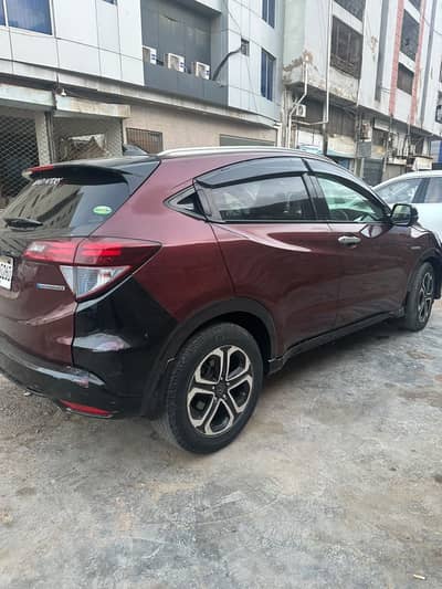 Honda Vezel 2015 18 registered total genuine paint location dha phas 8