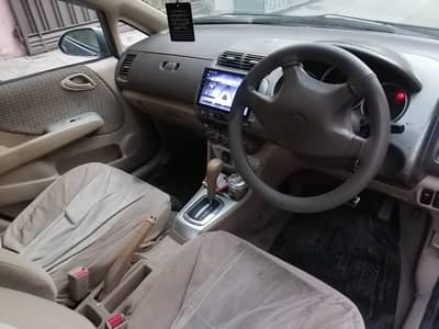 Honda city 2004 vireo out class condition 2st owner on my name