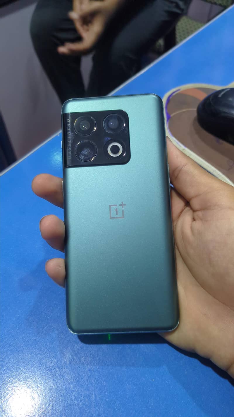 One Plus 10 Pro 0