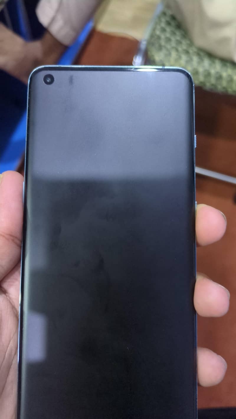 One Plus 10 Pro 4