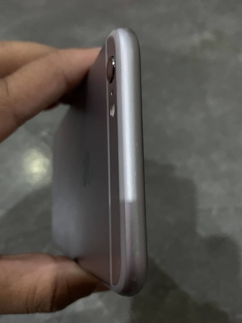 Apple iPhone 6S Plus 3