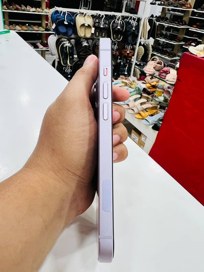 Apple iPhone 14 1