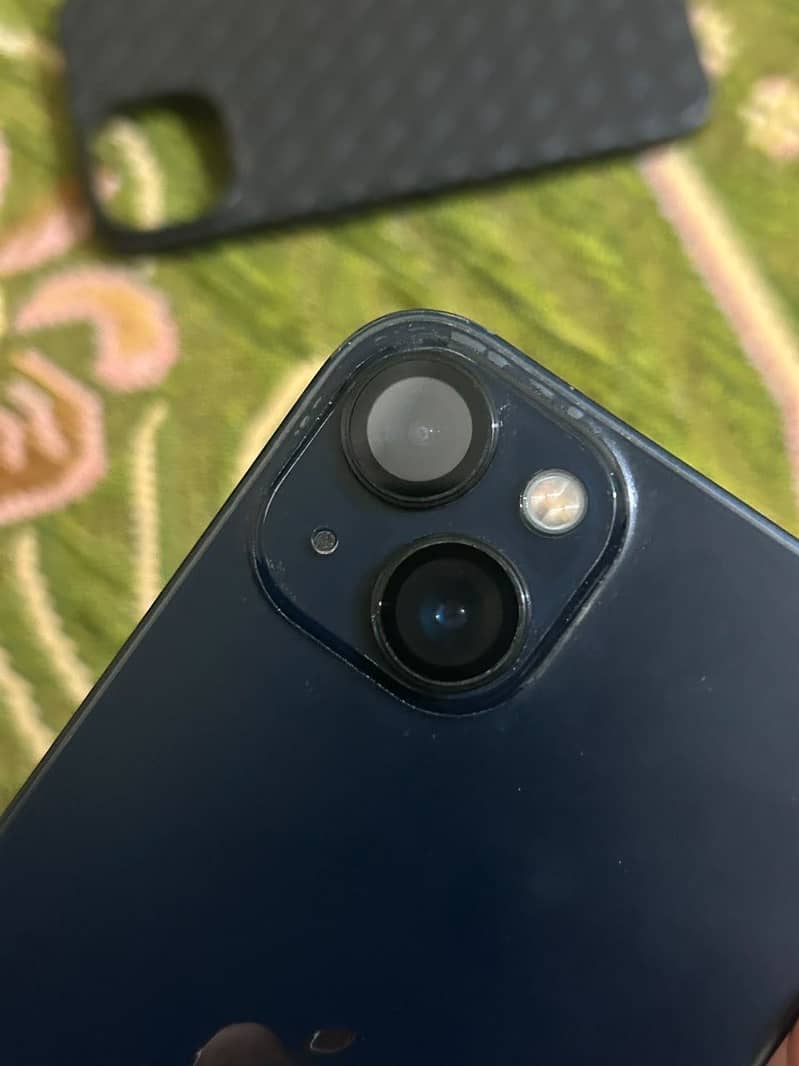 Apple iPhone 13 jv 4