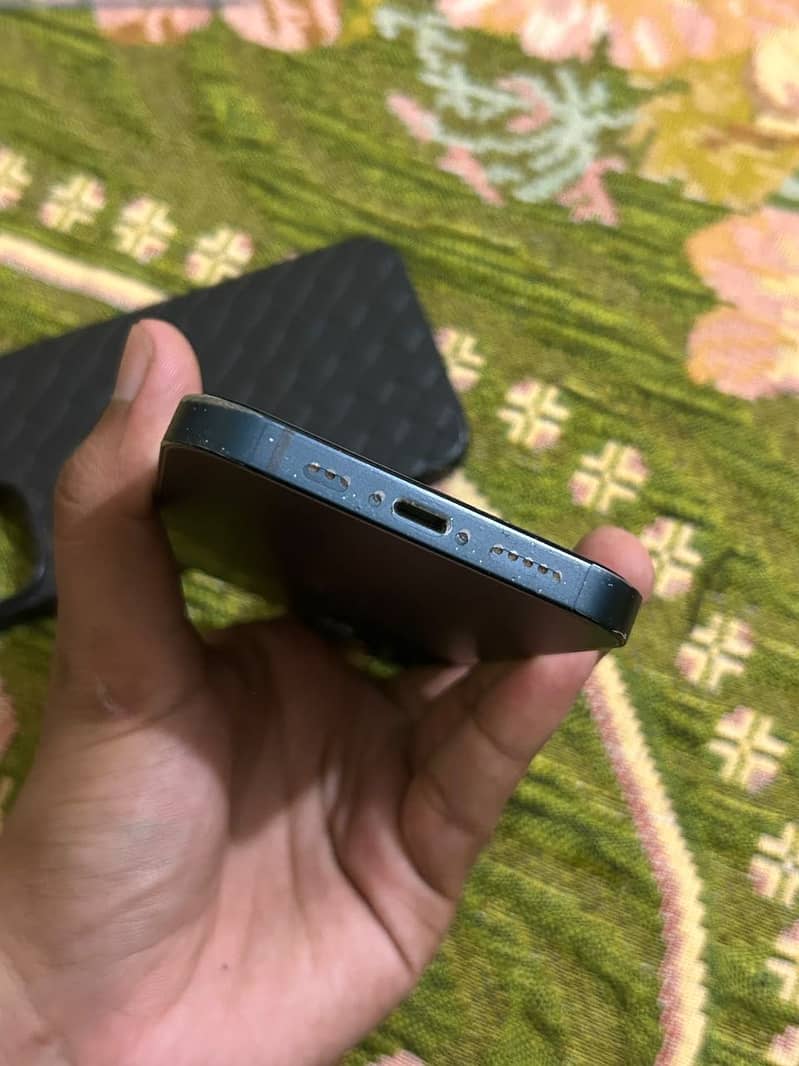Apple iPhone 13 jv 8
