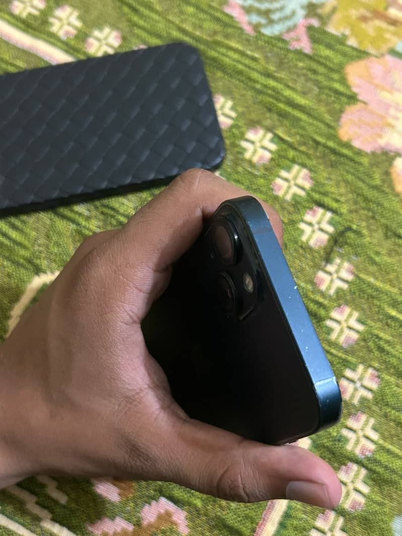 Apple iPhone 13 jv 9