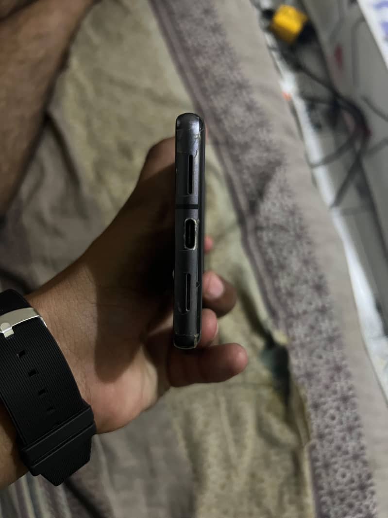 Google Pixel 7 4