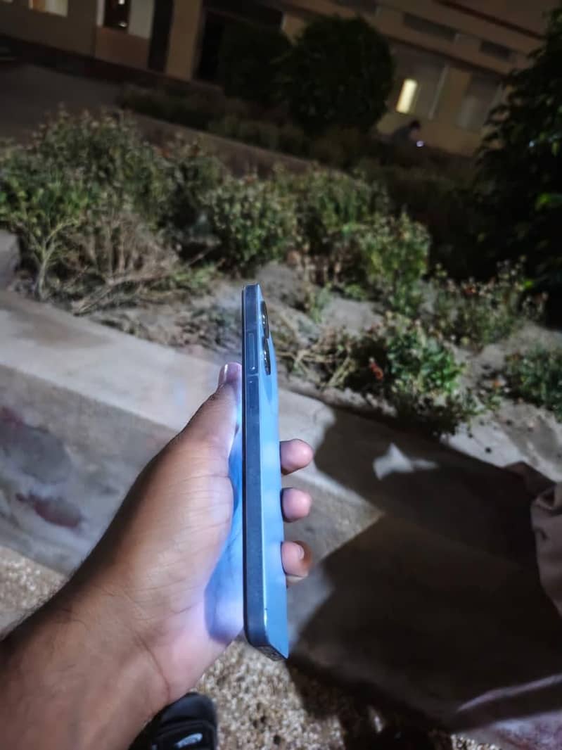 Realme Note 60 4