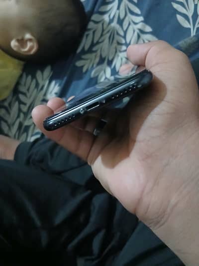 Apple iPhone 7