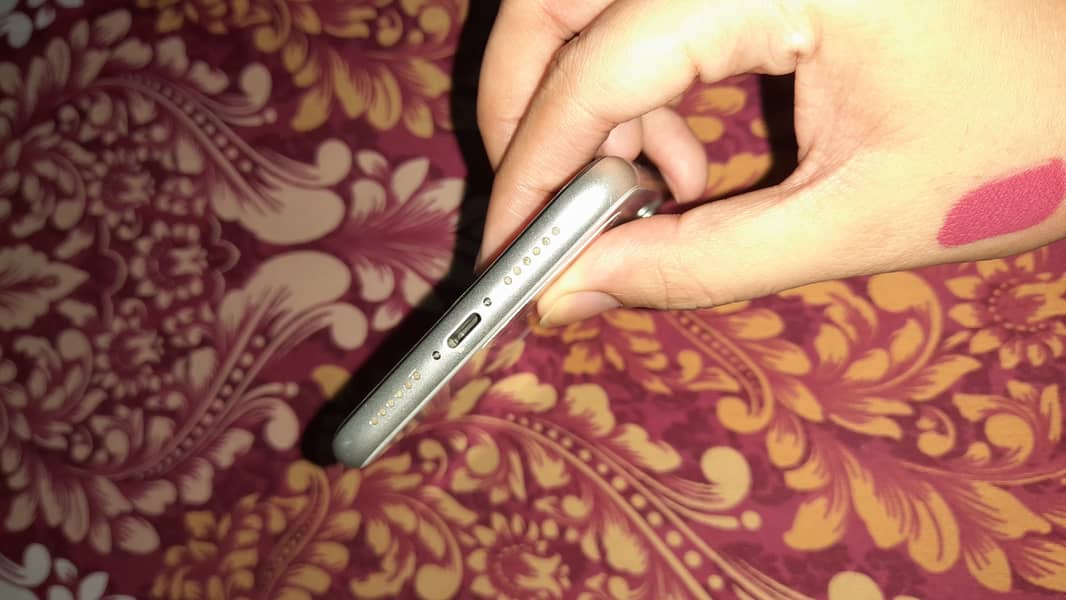 Apple iPhone 11 2