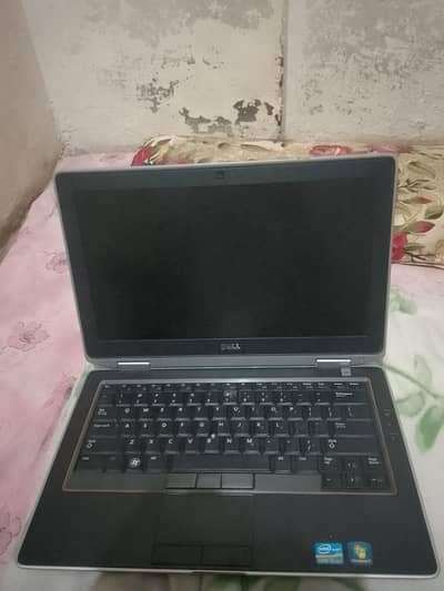 Del presicion cor i3 3rd Gen, 4GB Ram,500gb ssd laptop
