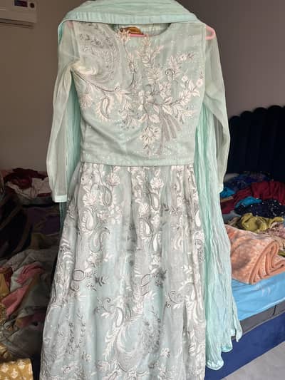 Lehnga choli threads n motifs