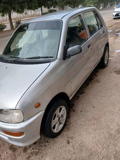 Daihatsu Cuore 2010