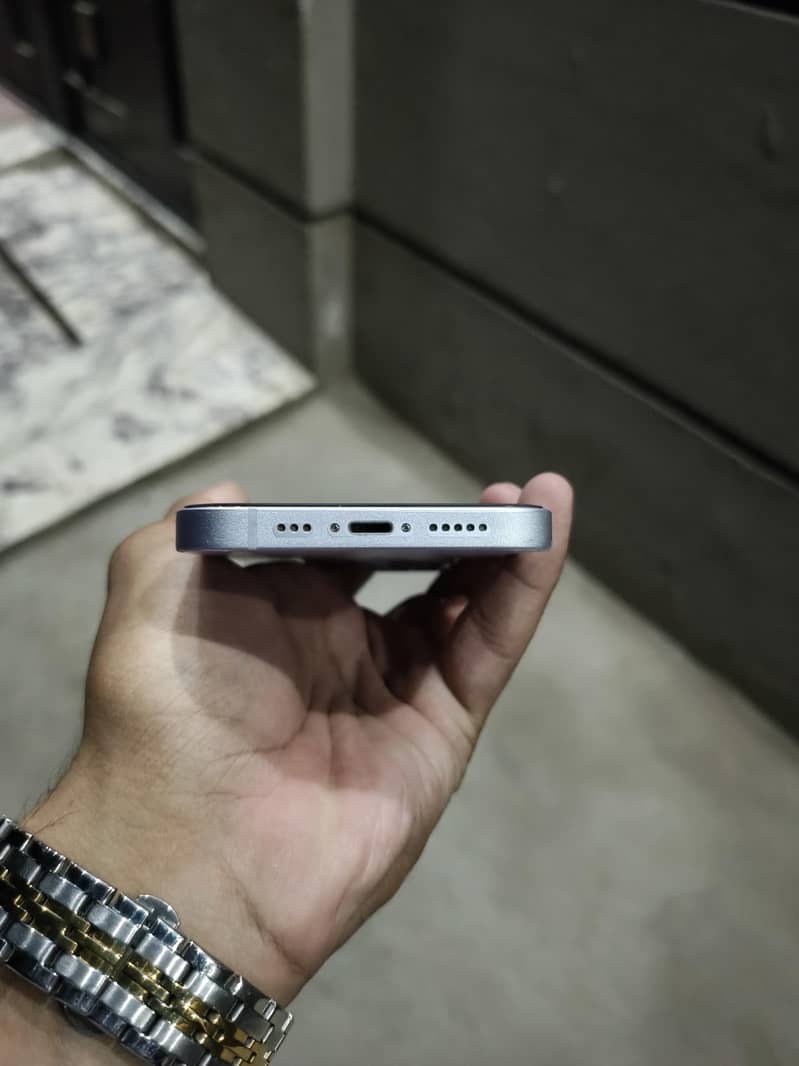 Apple iPhone 14 1