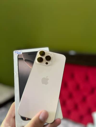 Apple iPhone 16 Pro Max