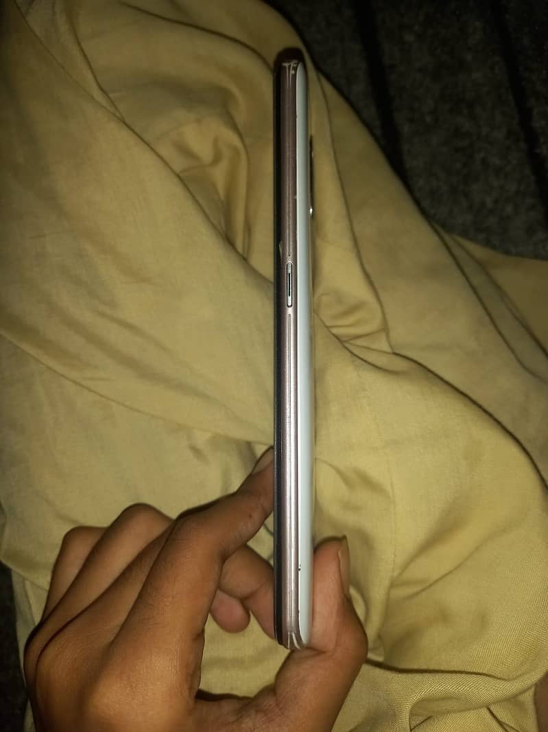 OPPO A5 4