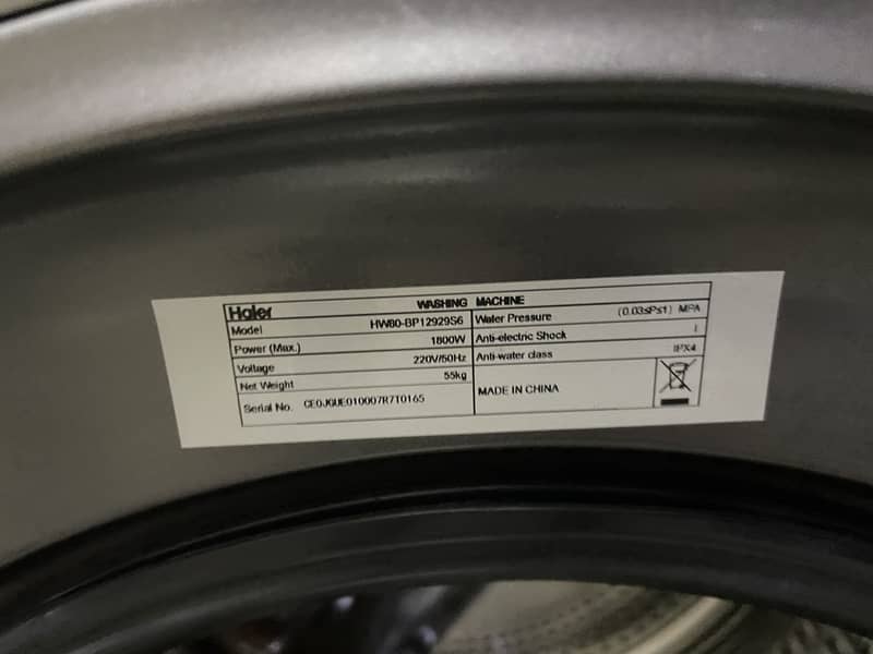 Fully automatic front loaded washing machine 6