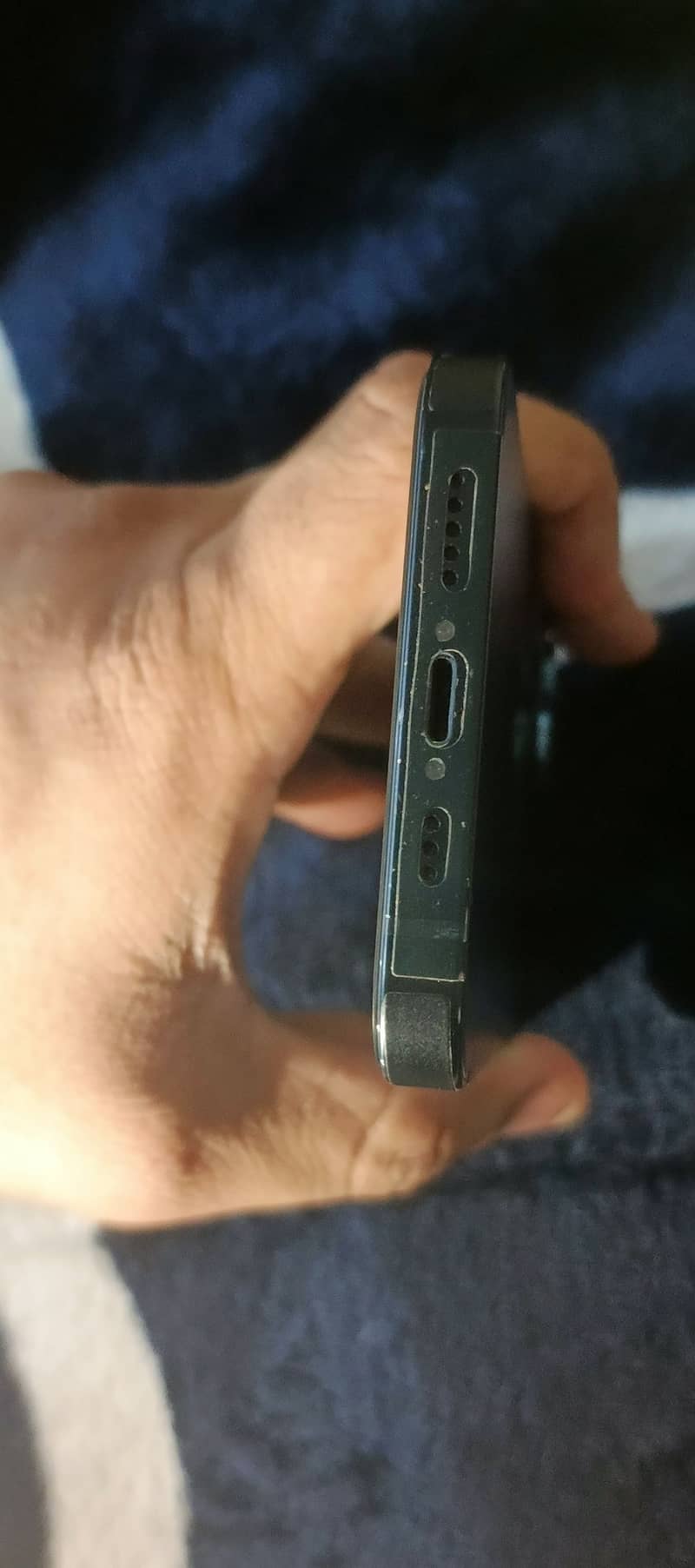 Apple iPhone 13 0