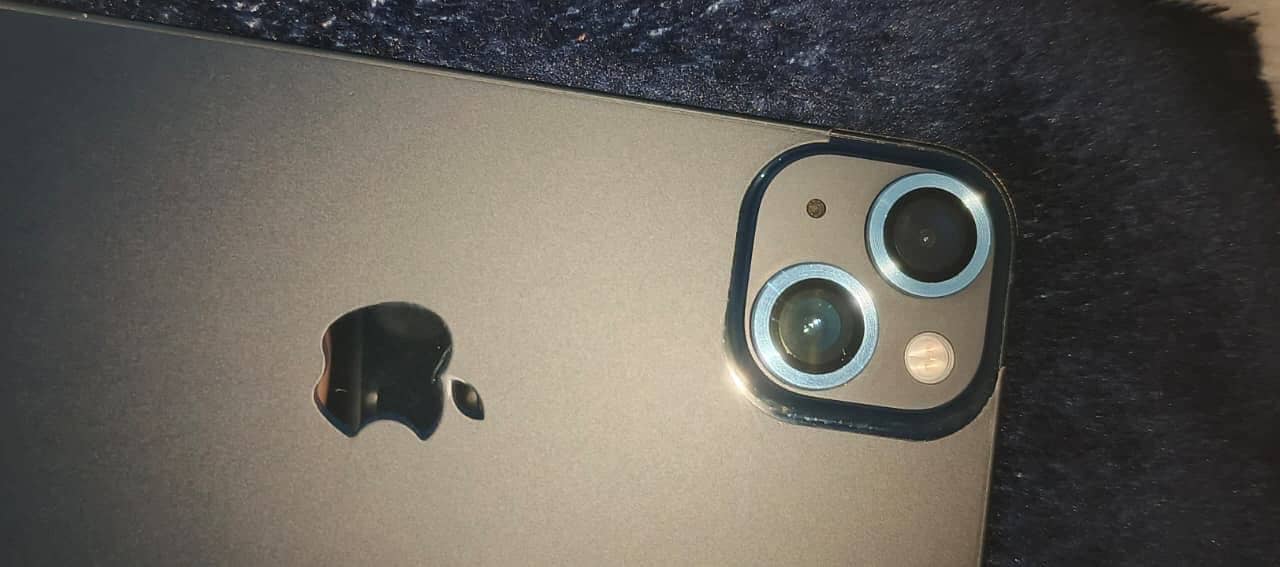Apple iPhone 13 2