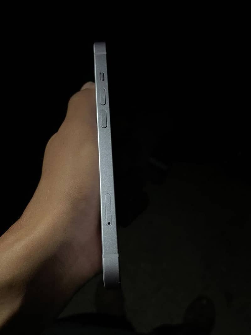 Apple iPhone 14 2