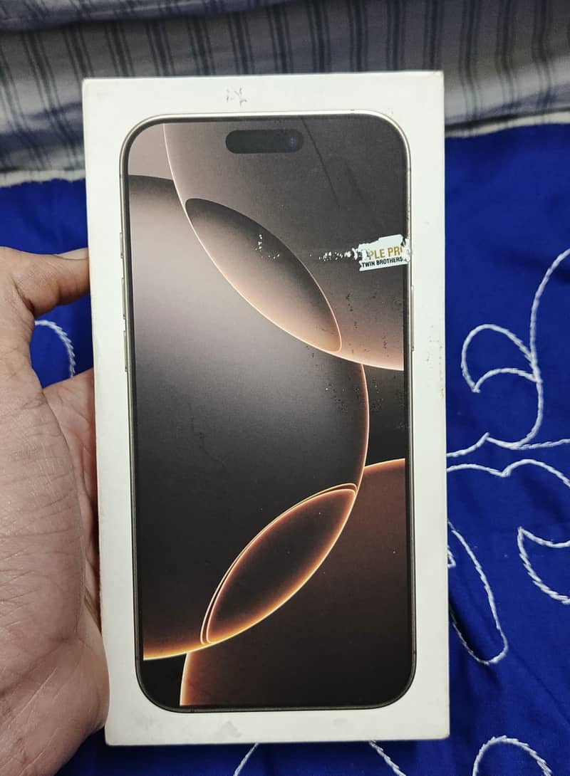 Iphone 16 pro max 8
