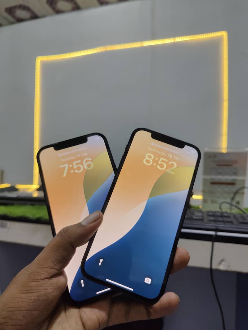 Apple iPhone 12 1