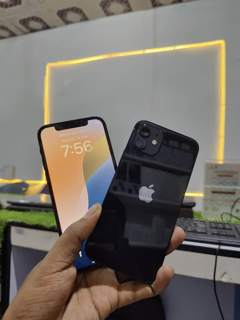 Apple iPhone 12 6