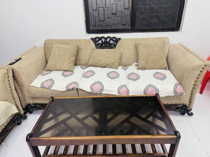 Sofa set in normal condition 3
