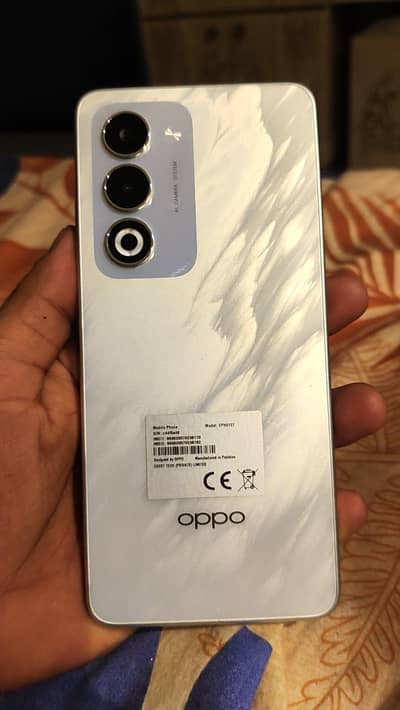 OPPO A5 2025   6/128 abhi warreenty hai