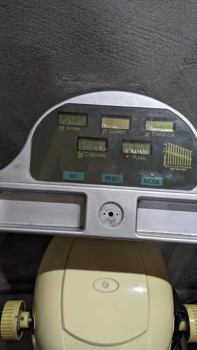 tredmil running exercise machine 2