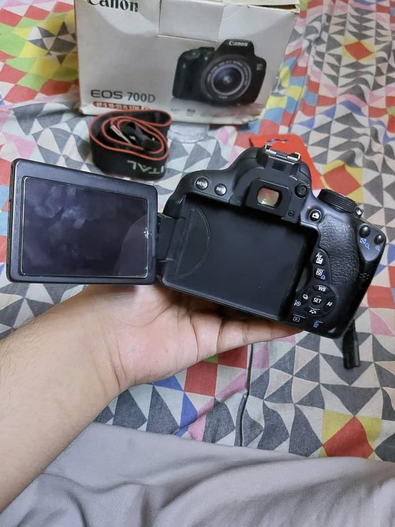 Camera / DSLR / Canon 8