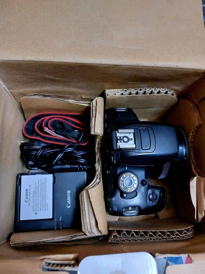 Camera / DSLR / Canon 9