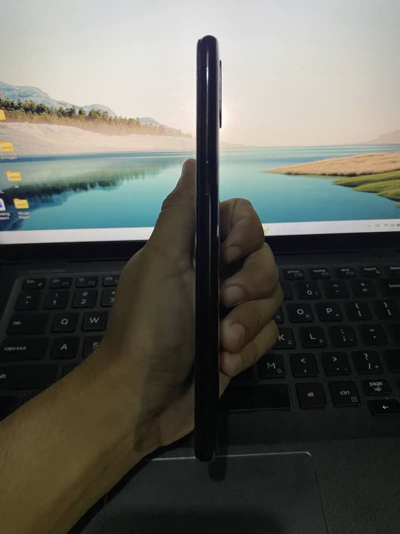 Realme 3 2