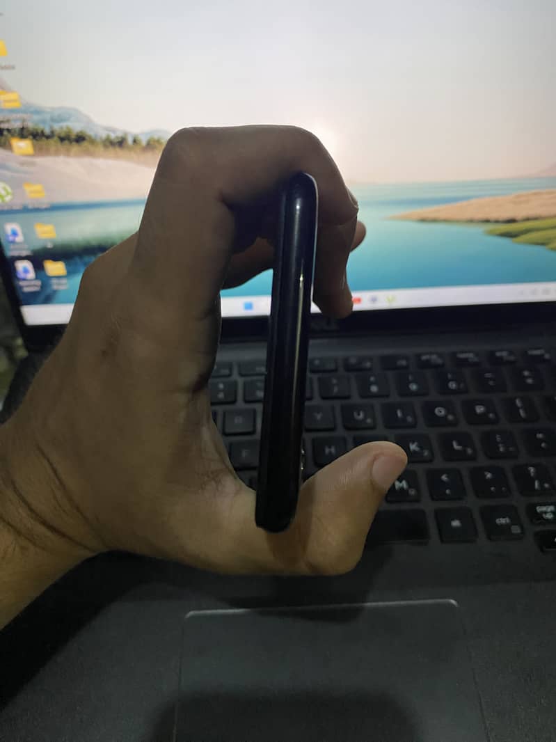 Realme 3 3