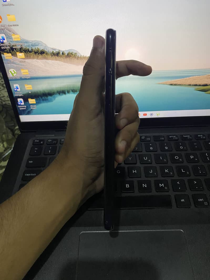 Realme 3 7