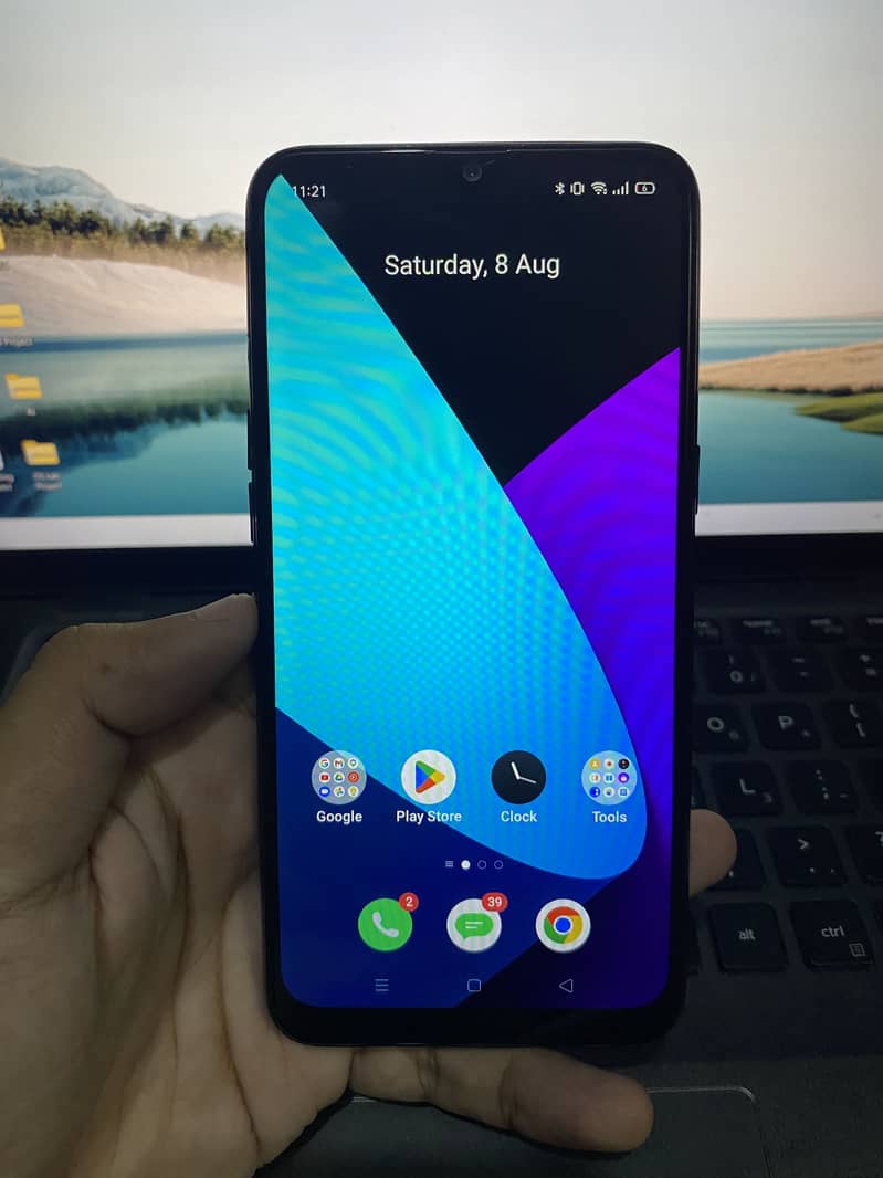 Realme 3 8