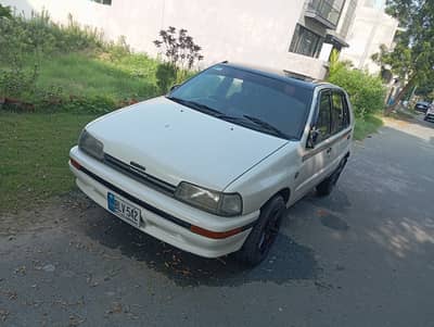 Premium Daihatsu Charade 1995