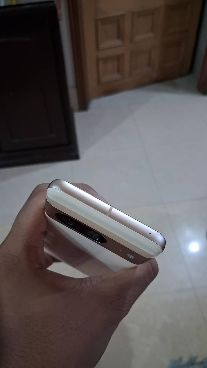 Google Pixel 8 3