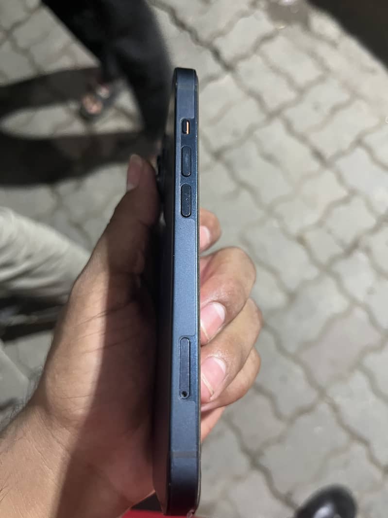 Apple iPhone 14 2
