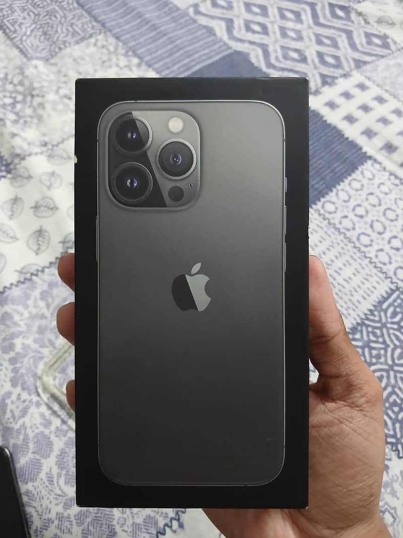 Apple iPhone 13 Pro 0