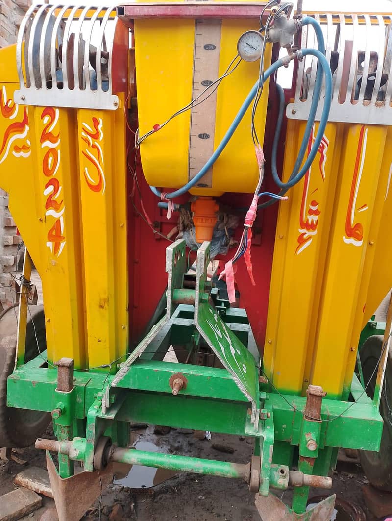 fertilizer drills machine 1
