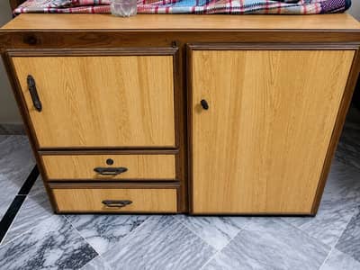 Iron stand with draws
