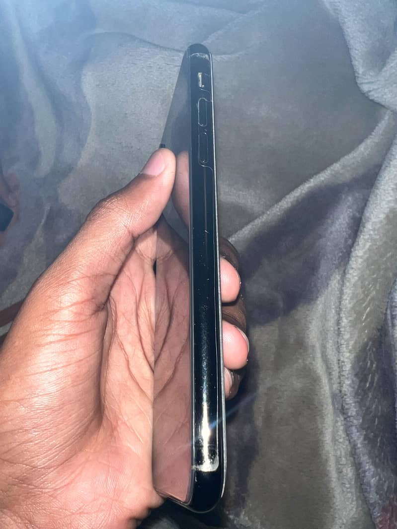 Apple iPhone X 3