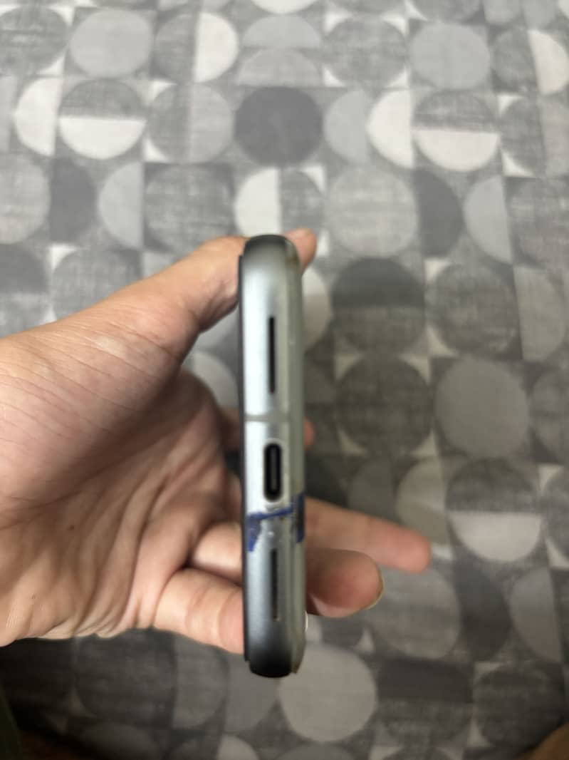 Google Pixel 8 3