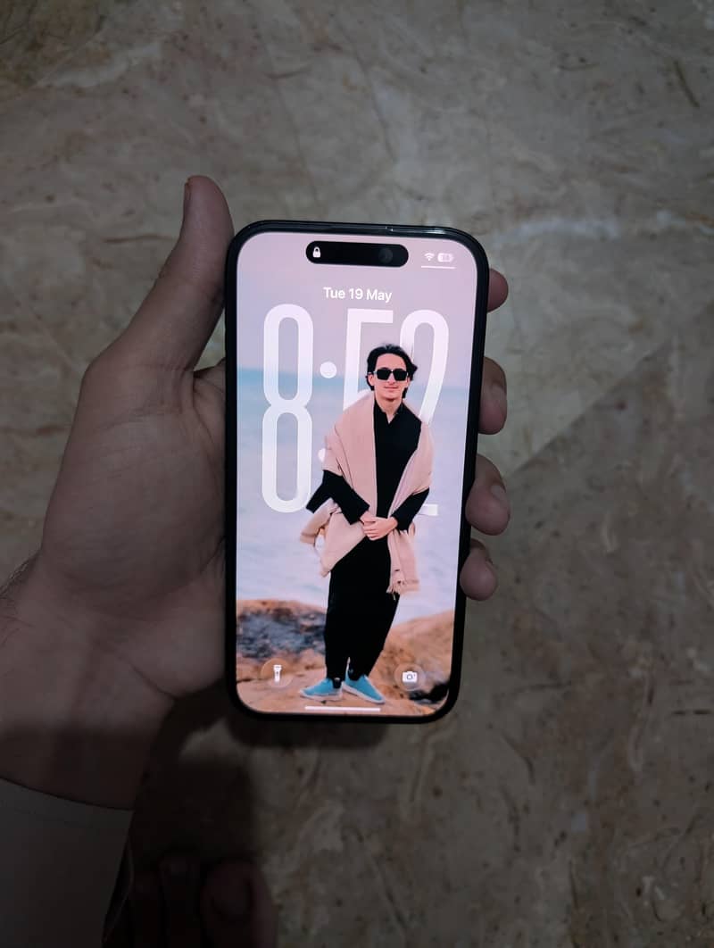 Apple iPhone 15 5