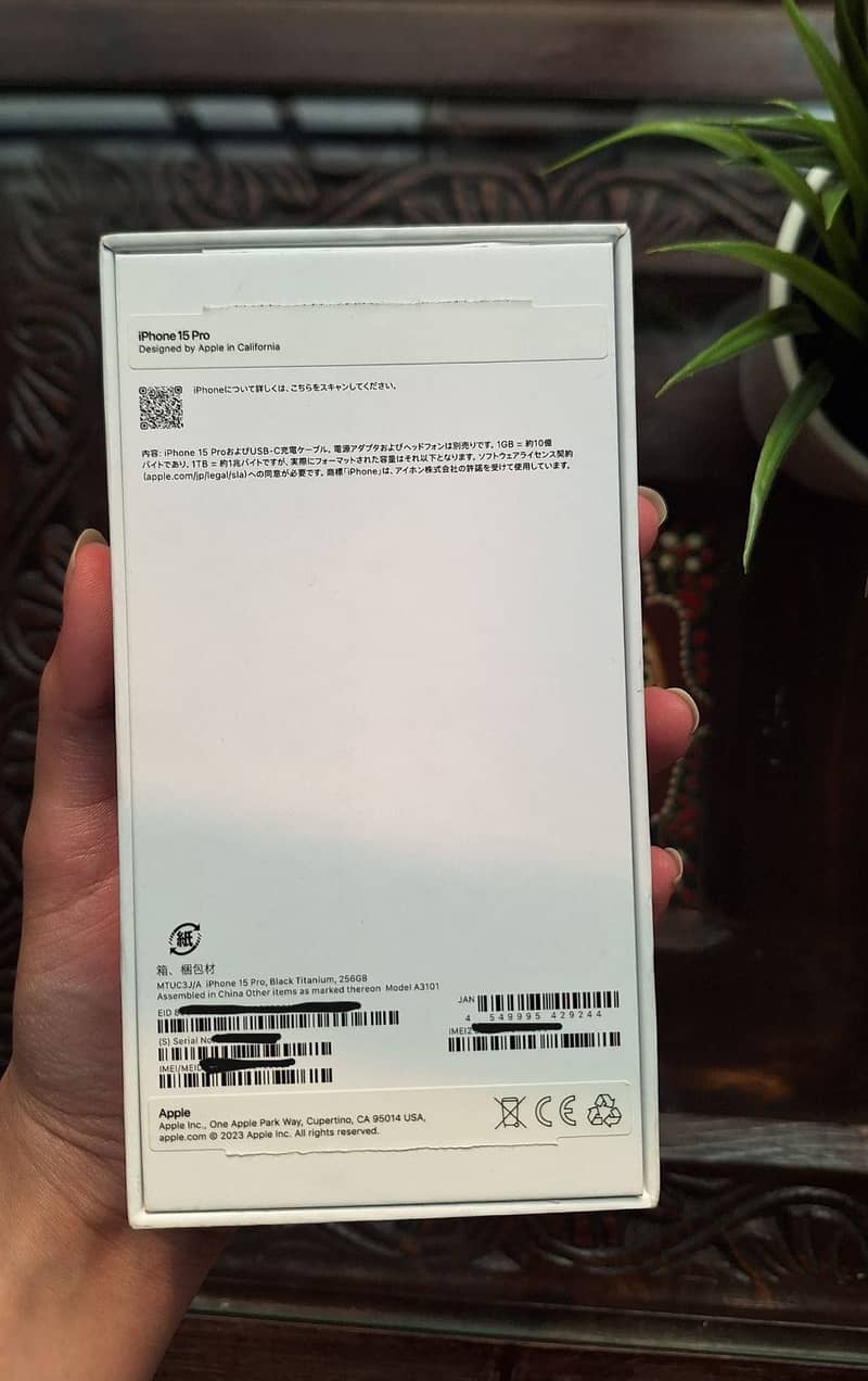 Apple iPhone 15 Pro 2