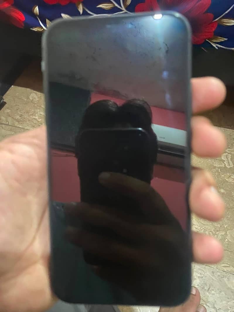 Apple iPhone 11 7